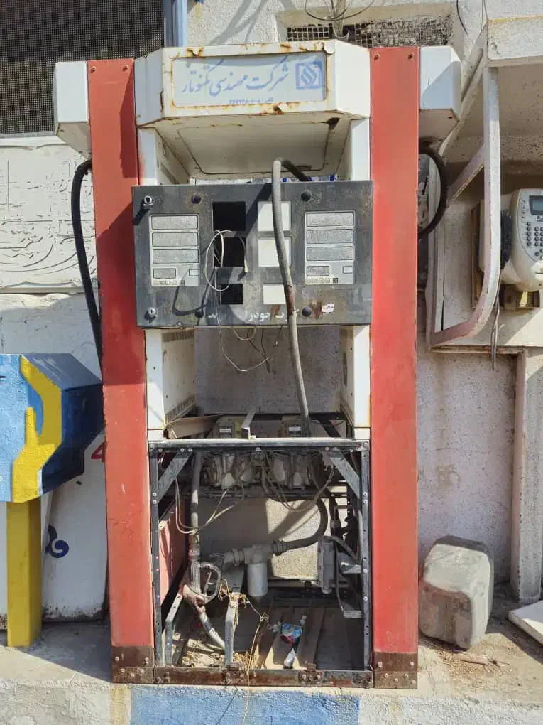 تلبمه سوخت پمپ بنزین (دیسپنسر)|ماشین‌آلات صنعتی|کنار تخته و کمار, |دیوار