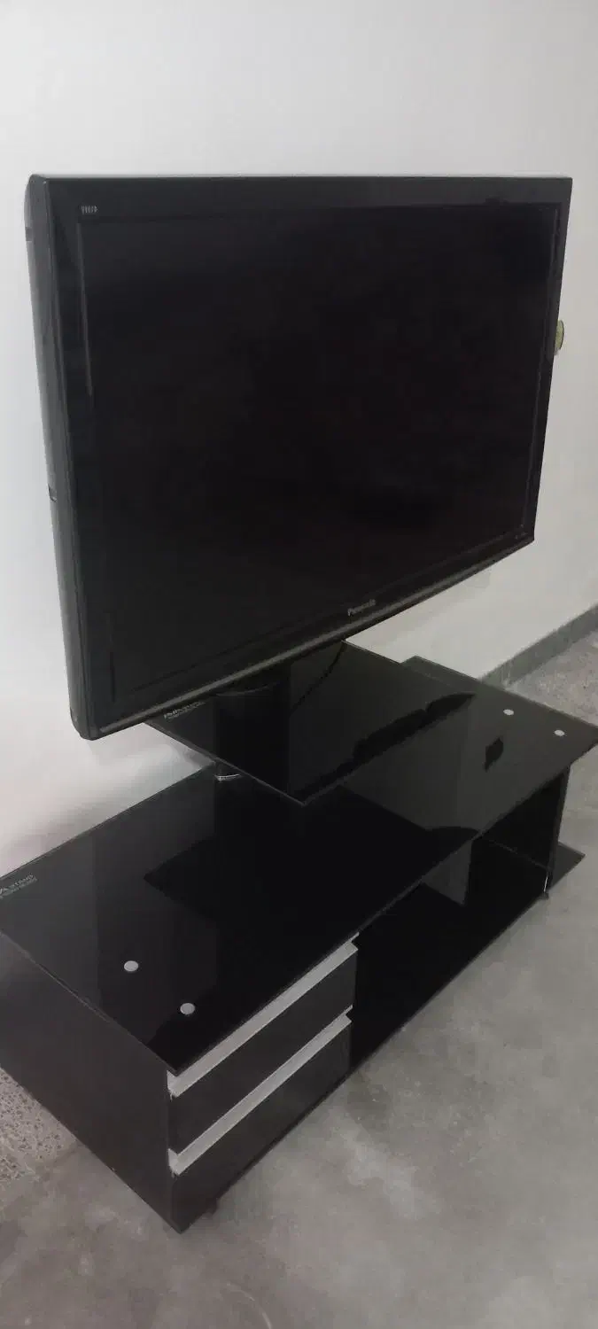 ال سی دی پاناسونیک ۴۲ اینچ در حد نو|تلویزیون و پروژکتور|لردگان, |دیوار