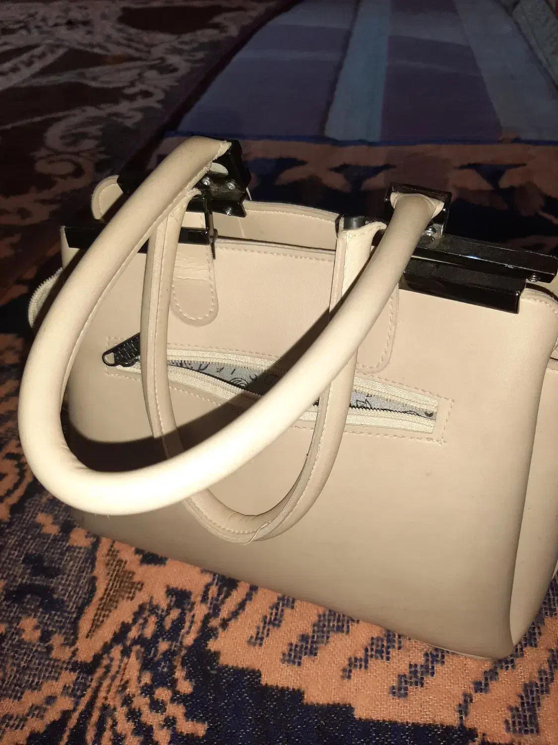 کیف کرم اسپرت ساده|کیف، کفش، کمربند|خرم‌آباد, |دیوار