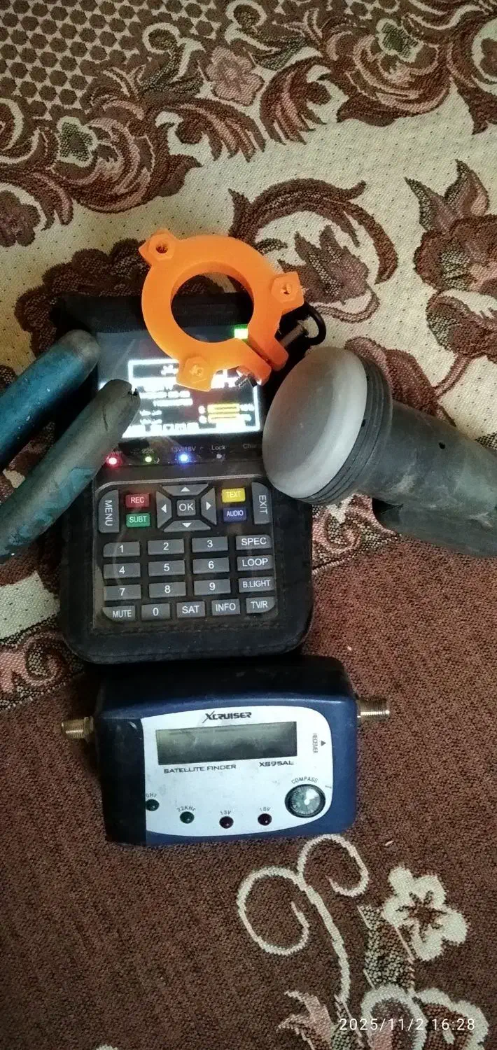 نصاب نصب آنتن گیرنده گردان ثابت و برکت تلویزیون|خدمات پیشه و مهارت|تهران, استاد معین|دیوار