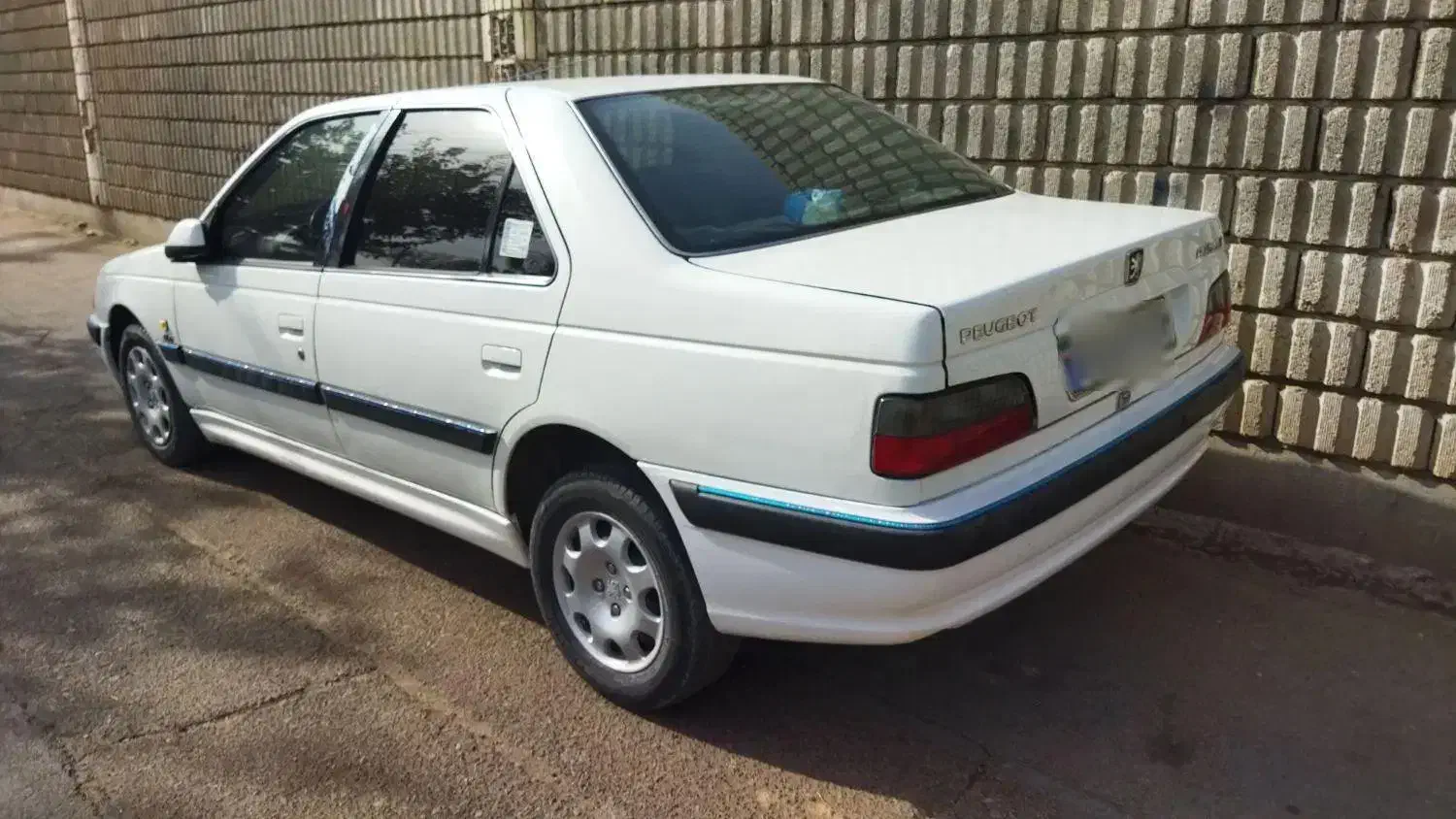 پژو پارس سفید 88|خودرو سواری و وانت|شیراز, شیخ علی چوپان|دیوار