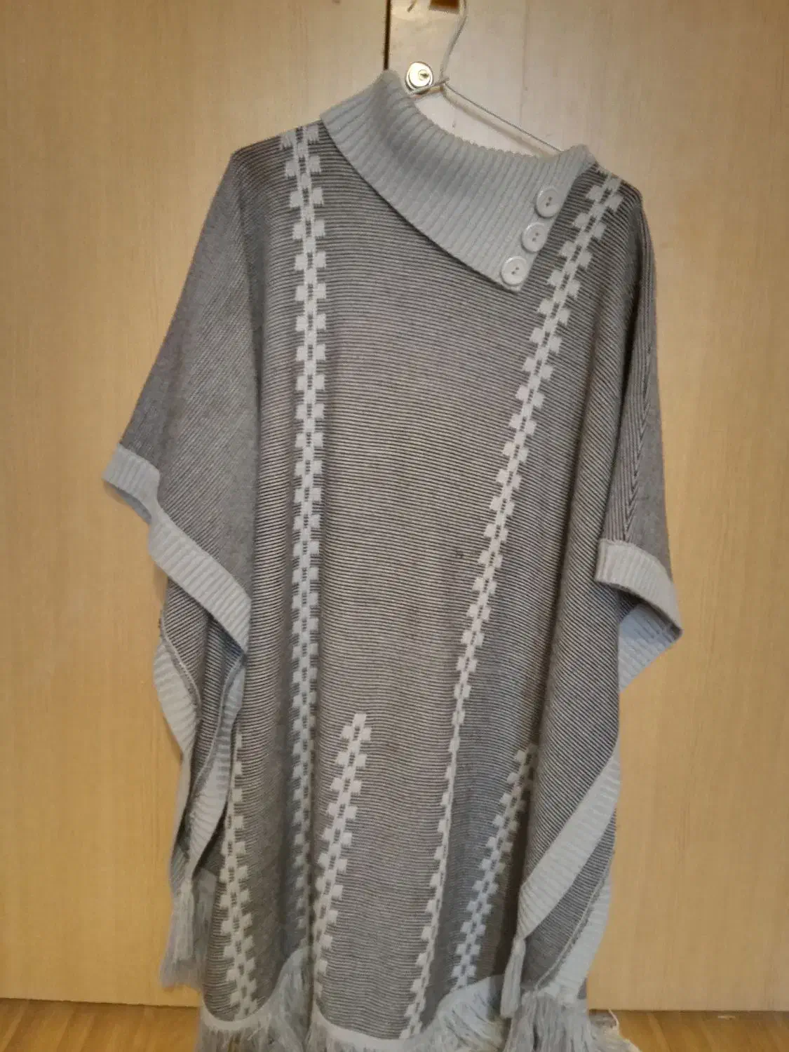 تعدادی پالتو و بارانی زنانه|لباس|تهران, اختیاریه|دیوار