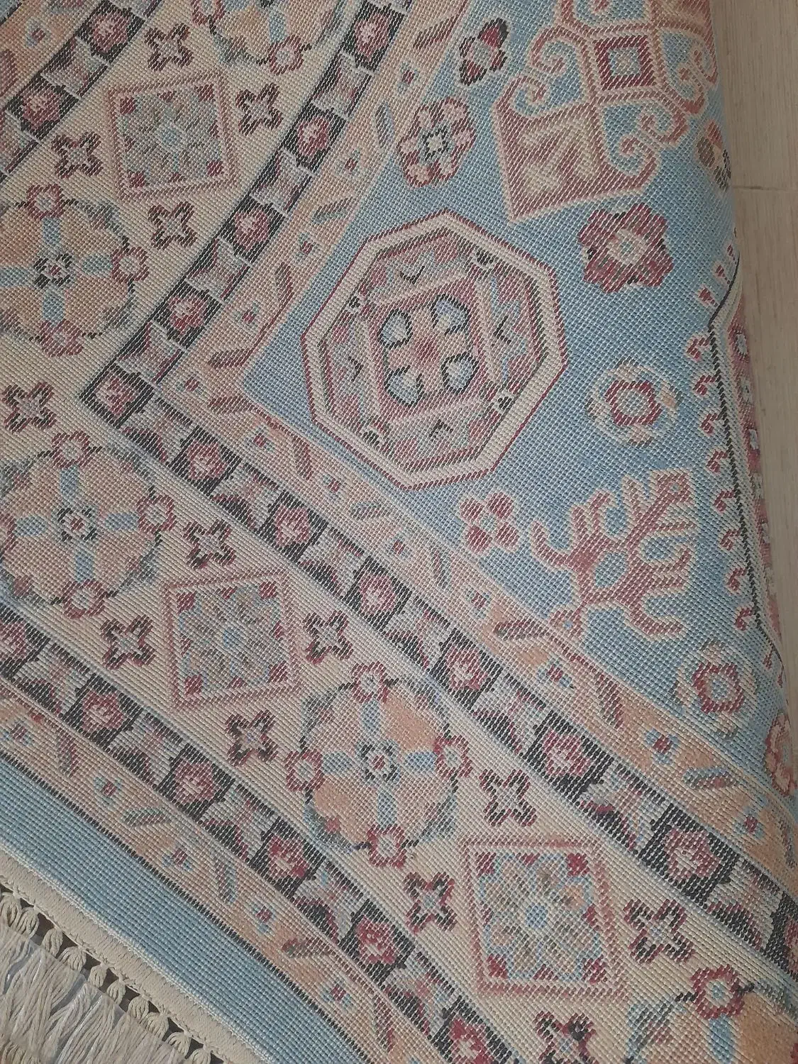 فرش ۴متری وکناره ۳متری تمیز وسالم|فرش|اراک, |دیوار