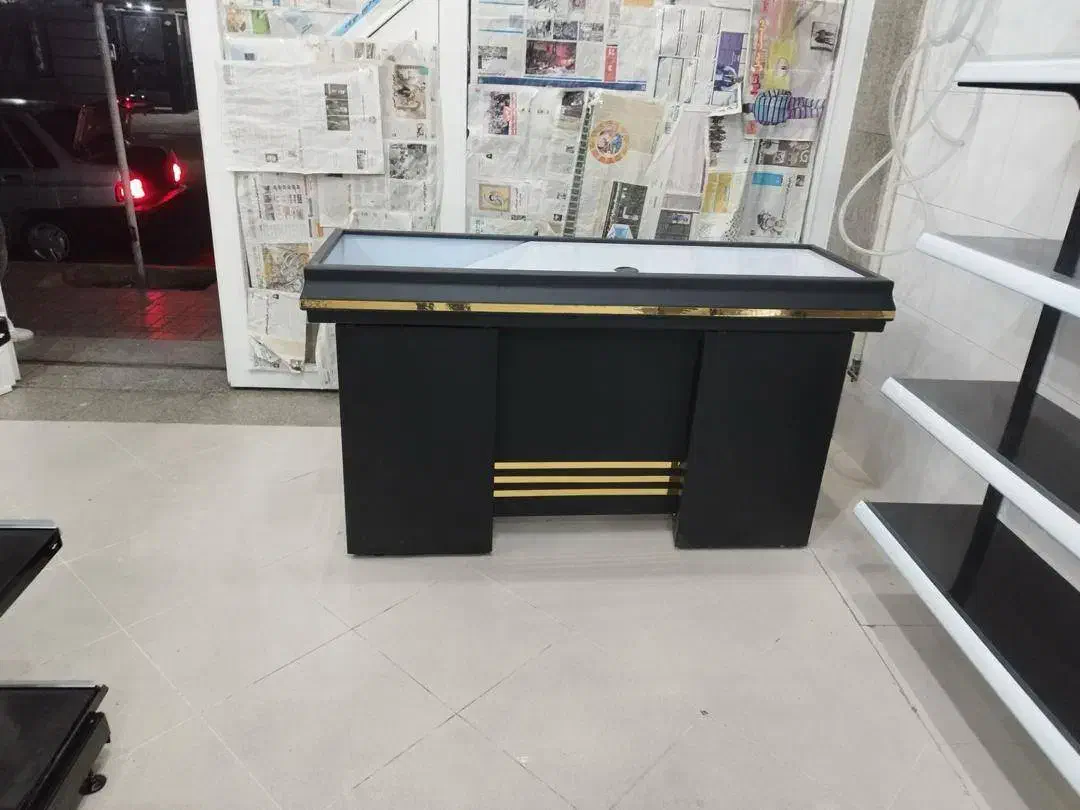 قفسه لیبل دار و میز هایپری|فروشگاه و مغازه|کرمانشاه, |دیوار