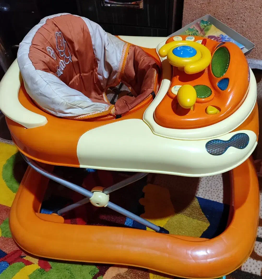 روروئک سالم|اسباب و اثاث بچه|رشت, کوی قدس|دیوار