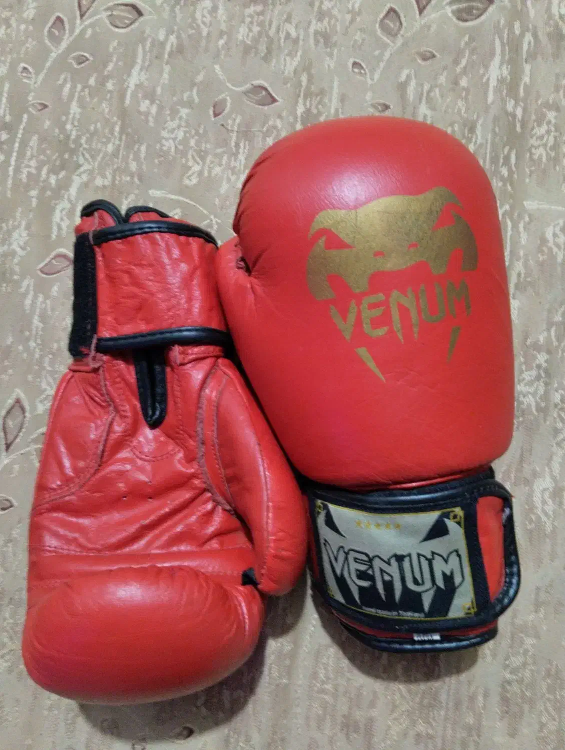 دستکش بوکس چرم|تجهیزات ورزشی|مشهد, ایثار|دیوار