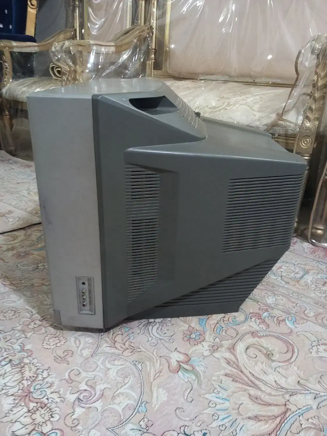 تلوزیون قدیمی بزرگ|تلویزیون و پروژکتور|مشهد, امیر|دیوار