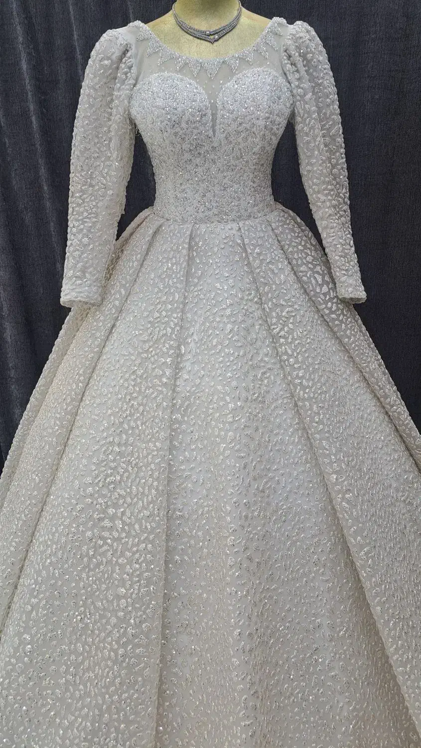 لباس قیمت مناسب|لباس|قائن, |دیوار