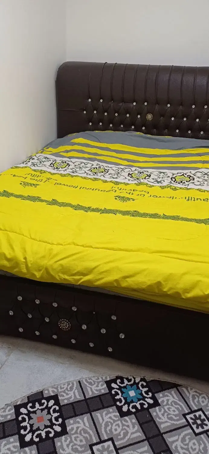 سرویس خواب|تخت و سرویس خواب|مرودشت, مسکن مهرگان|دیوار