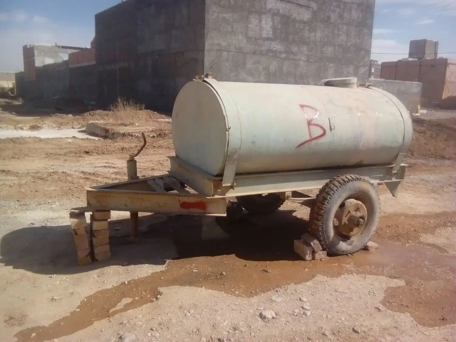 اجاره کرایه تانک اب یدکش چرخدار تانکر بکسلی|مصالح و تجهیزات ساختمان|کرمان, |دیوار