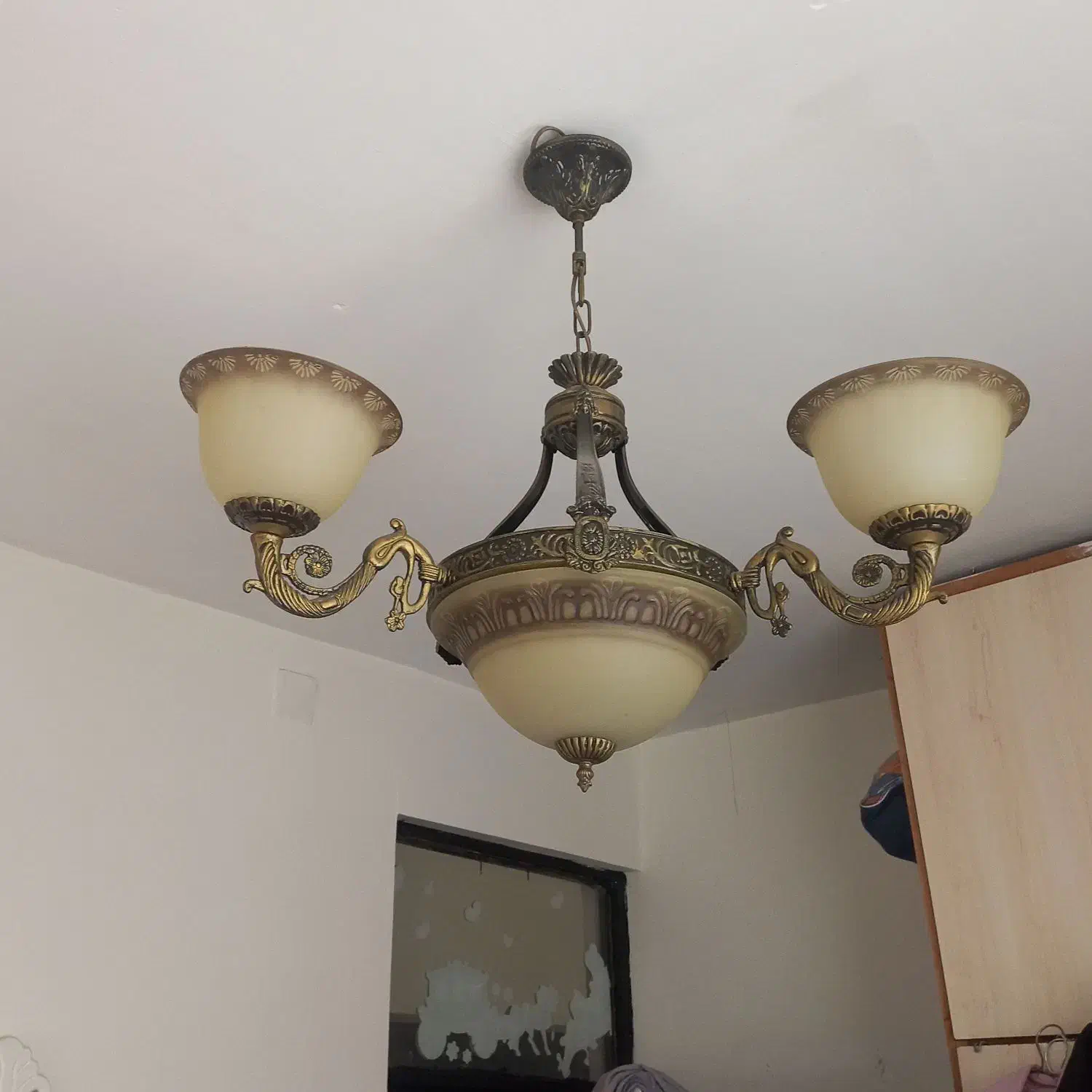 لوستر|لوستر و چراغ آویز|سنگر, |دیوار