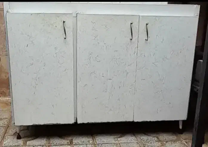 تعدادی کابینت وبه اضافه هود وسینگ ظرفشویی|آبچکان و نظمدهنده ظروف|ورامین, ورامین|دیوار