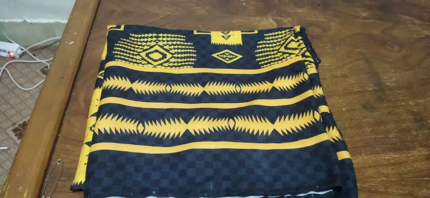 روسری مناسب سرما زرد رنگ|لباس|دهدشت, |دیوار