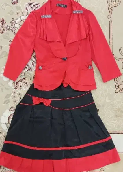 کتاب ودامن مجلسی|لباس|ایلام, |دیوار