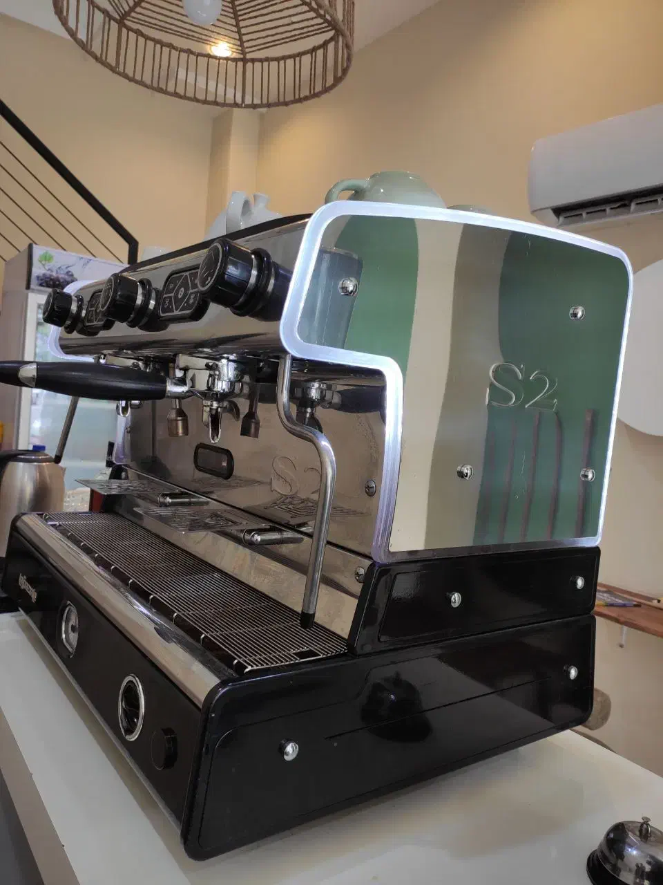 اسپرسو ساز ، آسیاب ، بلندر|کافی‌شاپ و رستوران|رشت, معلم|دیوار