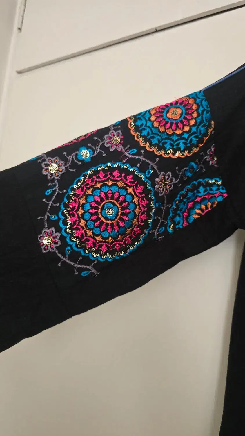 انواع مانتو و بارونی جنس خیلی خوب و خوش قیمت|لباس|کرج, گوهردشت|دیوار