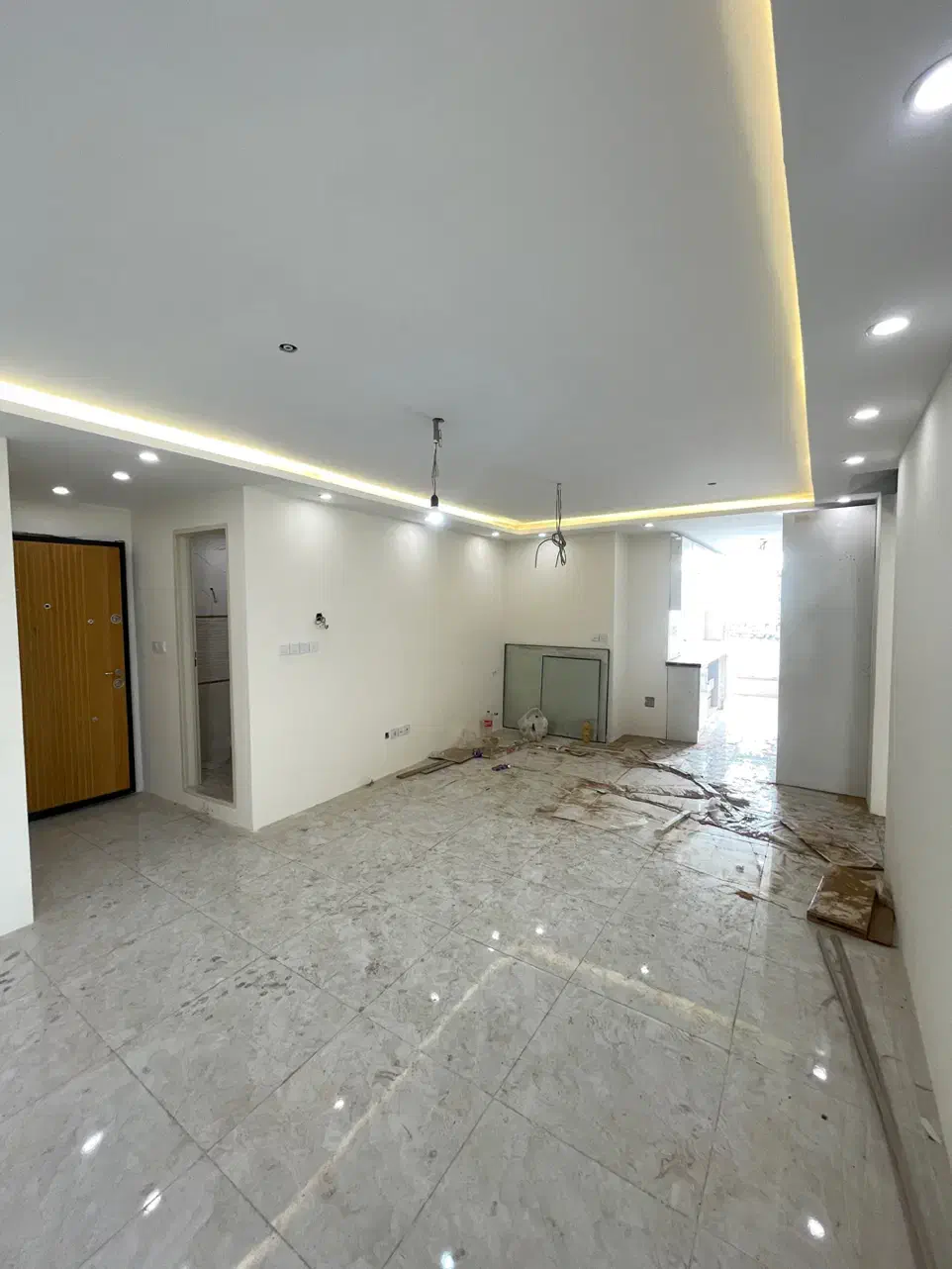 واحد ۷۵ متری ۲ خواب/ فول/ کلید نخورده/ ۲ پارکینگ