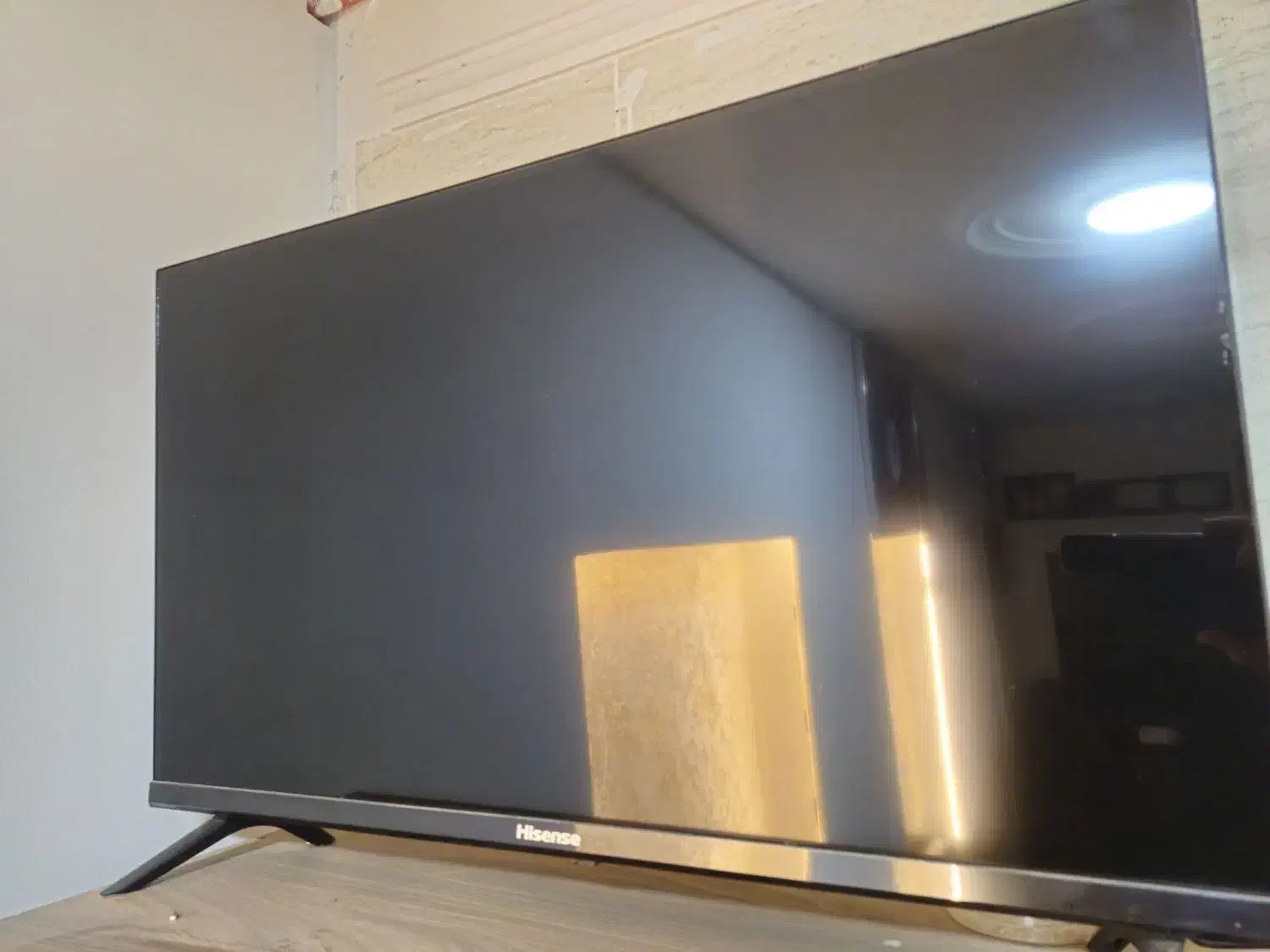 فروش ۱دستگاه ال ای دی هایسنس ۳۲اینچ کارکرده|تلویزیون و پروژکتور|بندر امام خمینی, |دیوار