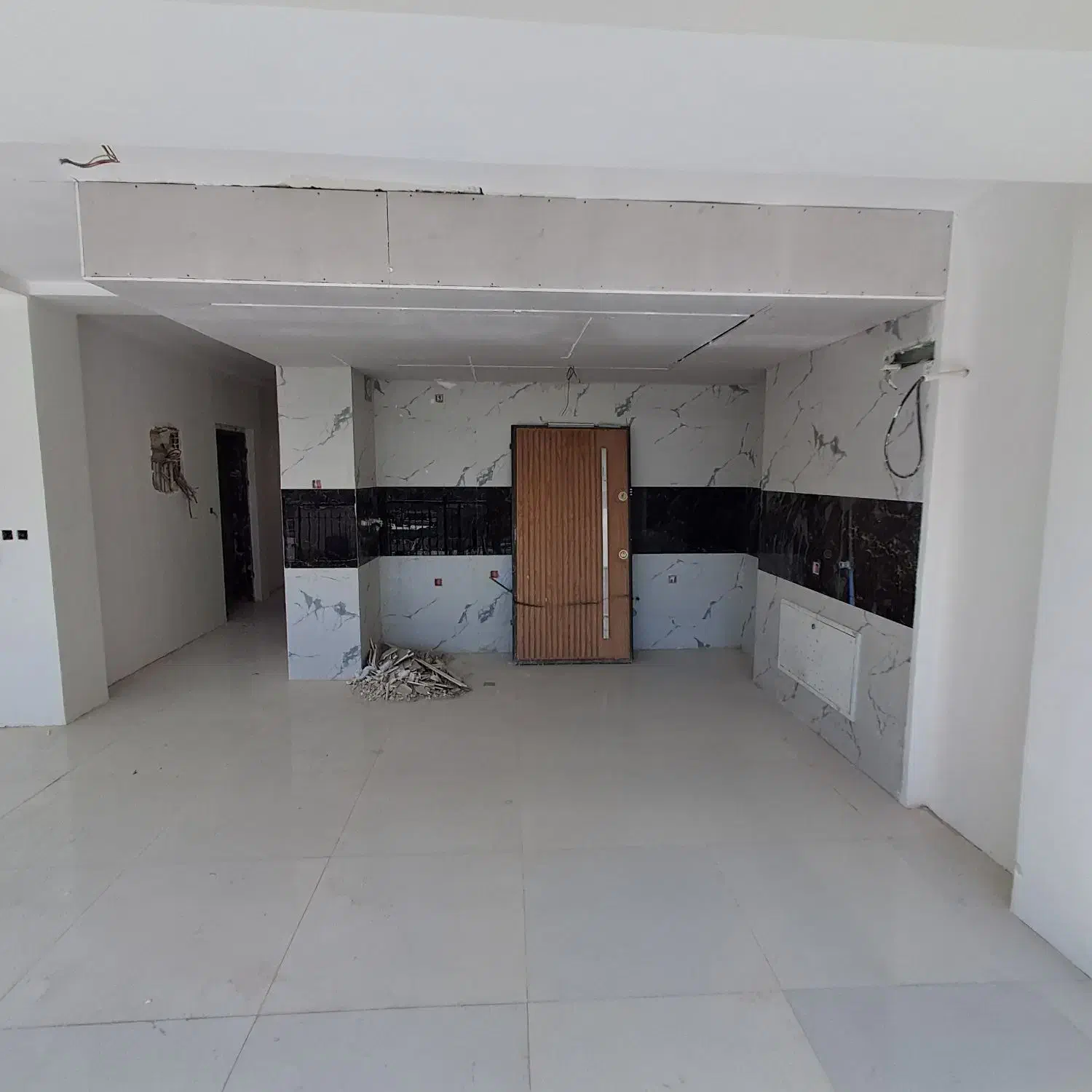 آپارتمان ۱۴۳متری ۳خواب تک واحدی شهرک پرواز قرنی|فروش آپارتمان|شیراز, کیان شهر|دیوار