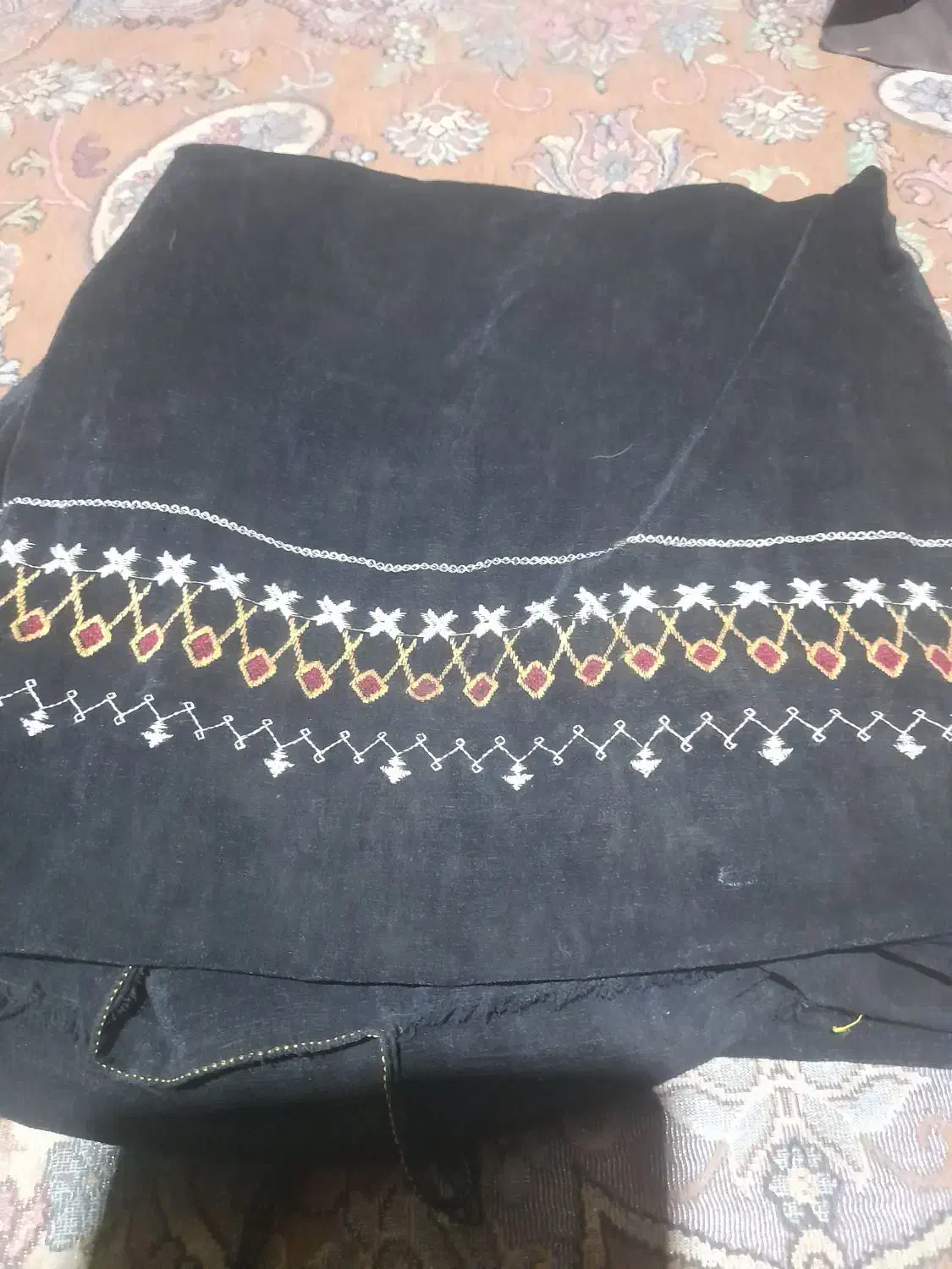 شال‌‌در‌حد‌نو|لباس|سراوان, |دیوار