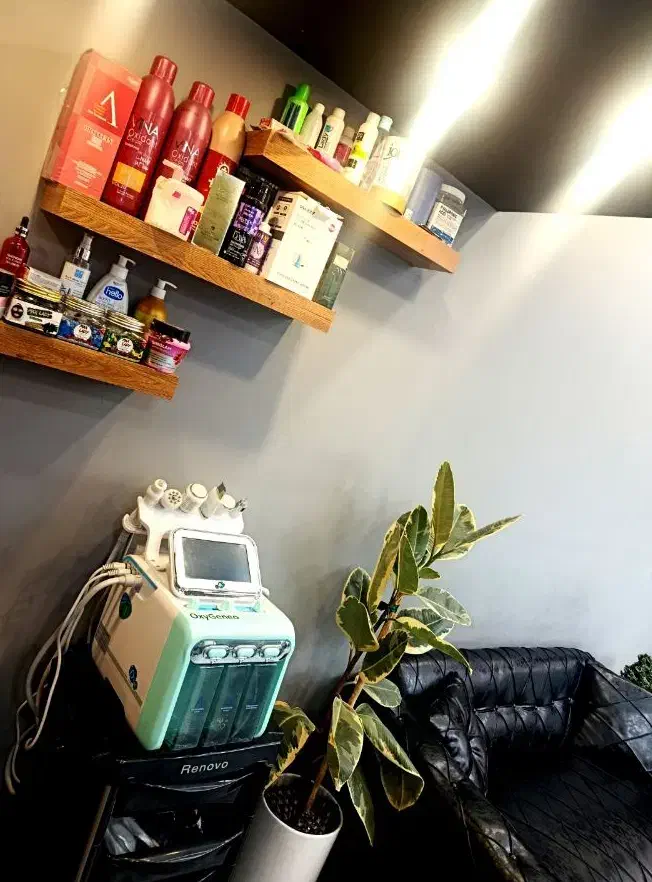 خدمات پاکسازی صورت *کراتین مو * پروتئین مو*آقایان|خدمات آرایشگری و زیبایی|ساری, |دیوار