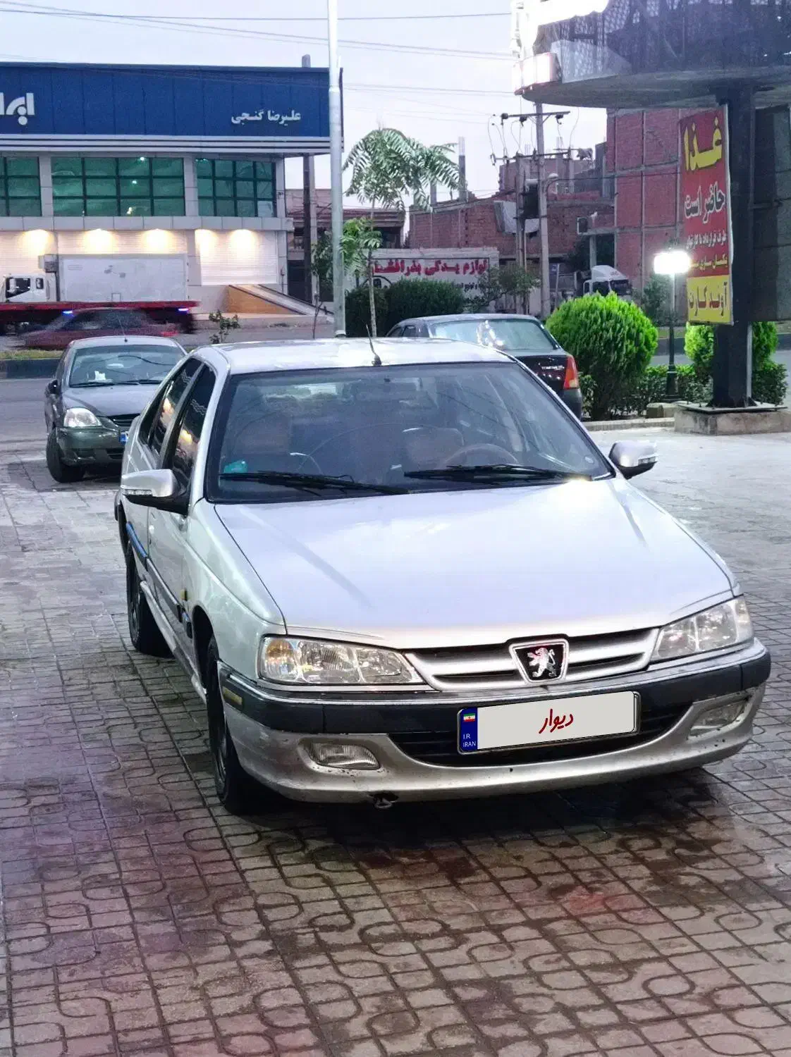 پژو پارس عروسک مدل 82|خودرو سواری و وانت|آزادشهر, |دیوار