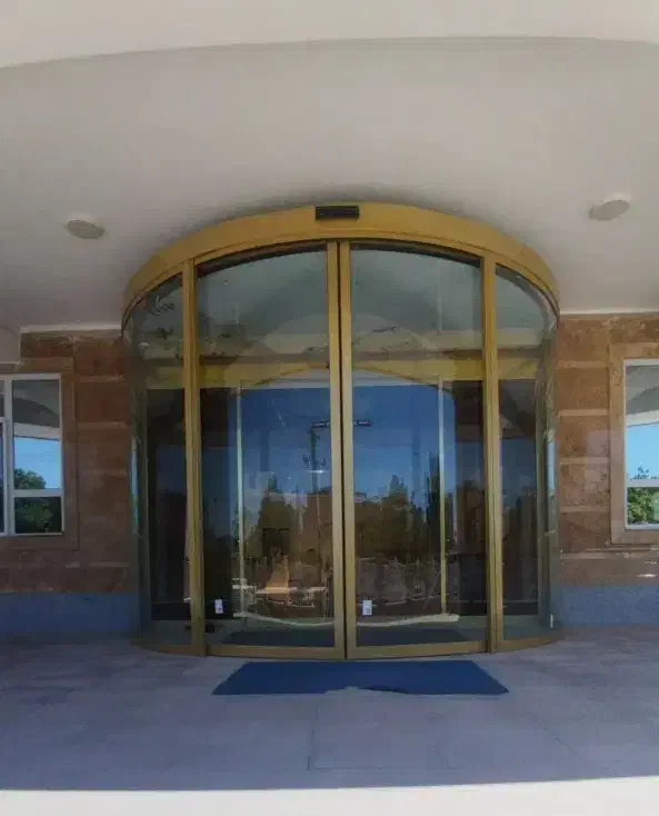 درب های  اتومات. بالابرهیدرولیک سقف اتومات کرکره|خدمات پیشه و مهارت|بروجرد, |دیوار