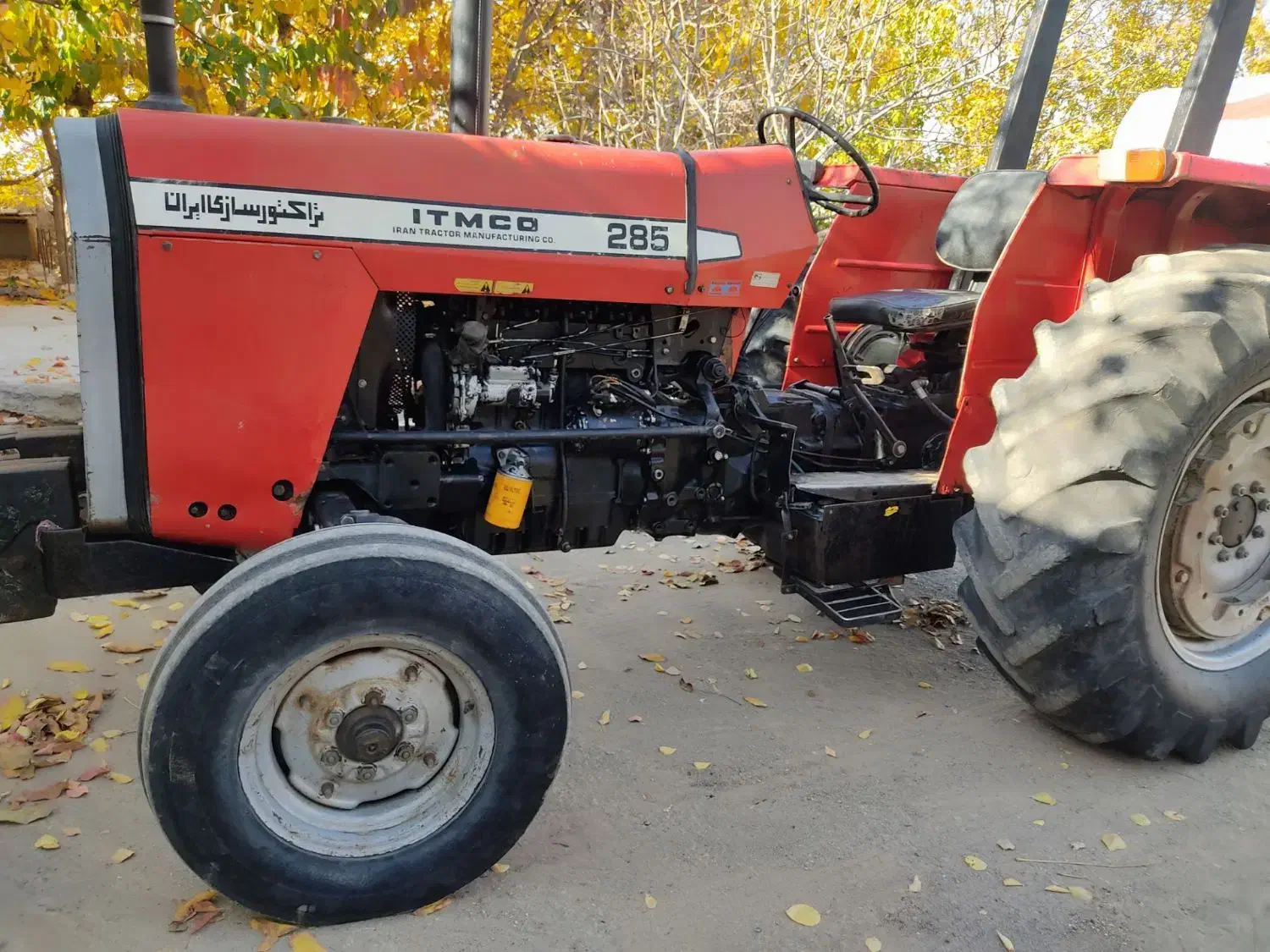تراکتورفرگوسن مدل1384وتراکتورفرگوسن مدل1389|خودرو سنگین|ارشق, |دیوار