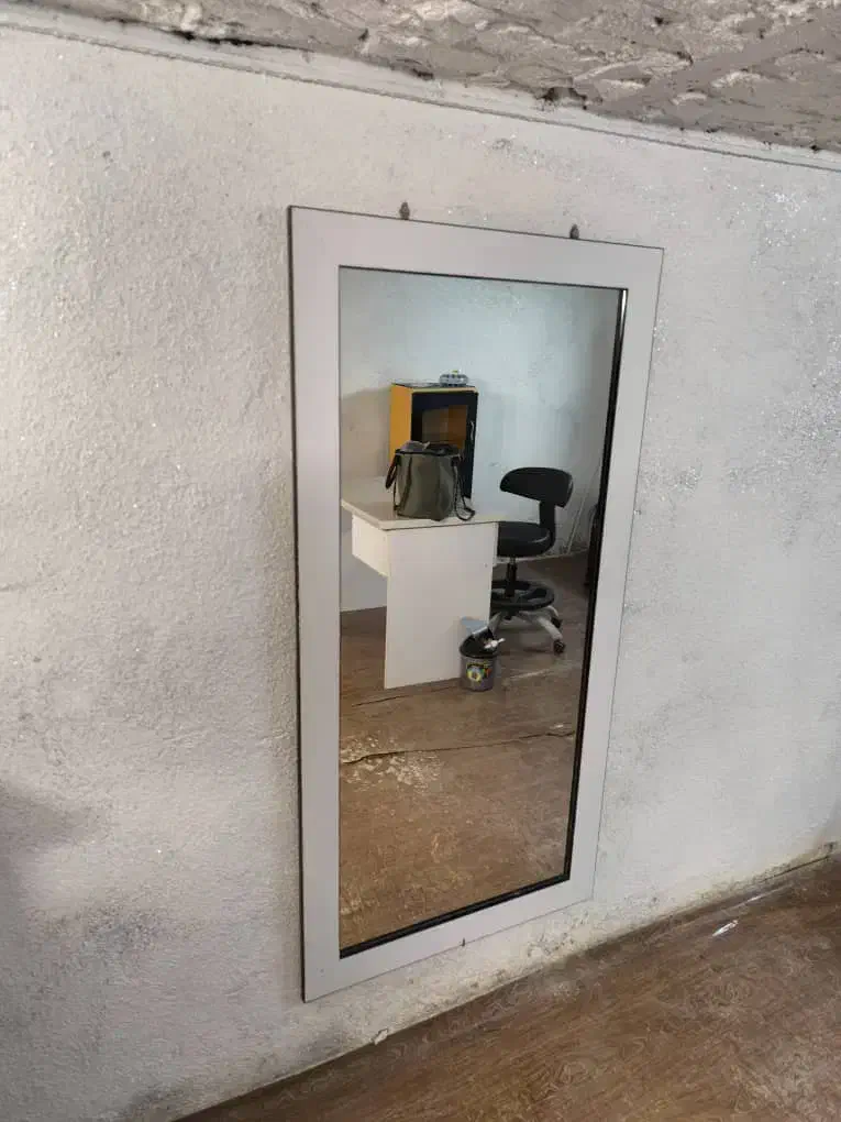 میزتحریر و دو عدد آیینه قدی|میز تحریر و کامپیوتر|آستانه اشرفیه, |دیوار