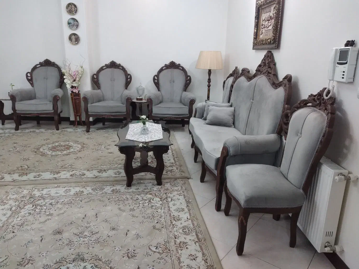 مبل استیل نه نفره،بهمراه میز ودوتا عسلی|مبلمان خانگی و میز عسلی|تهران, امیریه|دیوار