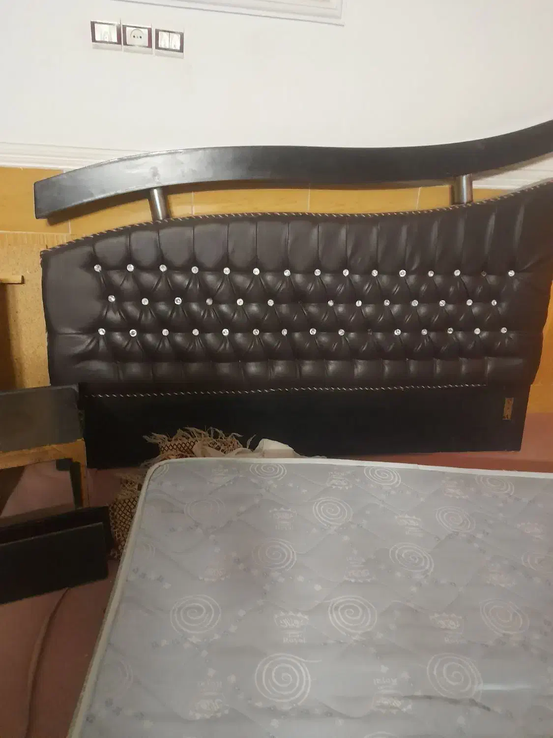 تخت خواب تشک رویال درحدنو|تشک تختخواب|بروجرد, |دیوار