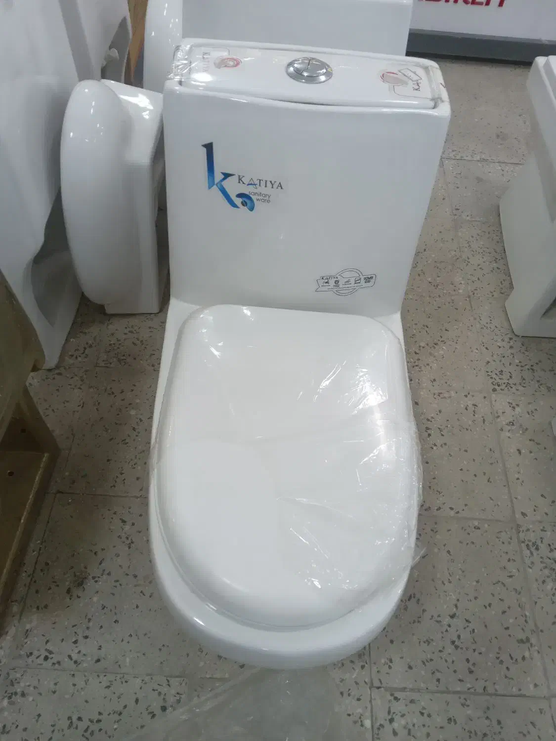 توالت فر نگی تخفیف ویژه|لوازم سرویس بهداشتی|سنندج, |دیوار