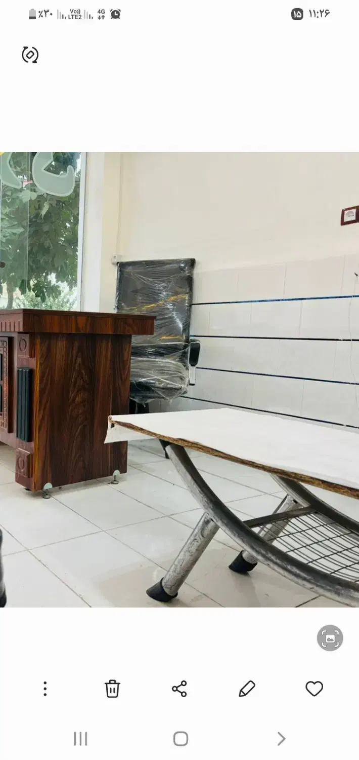 فروش صندلی مدیریت در حد نو + میز عسلی|مبلمان اداری|پارسآباد, |دیوار