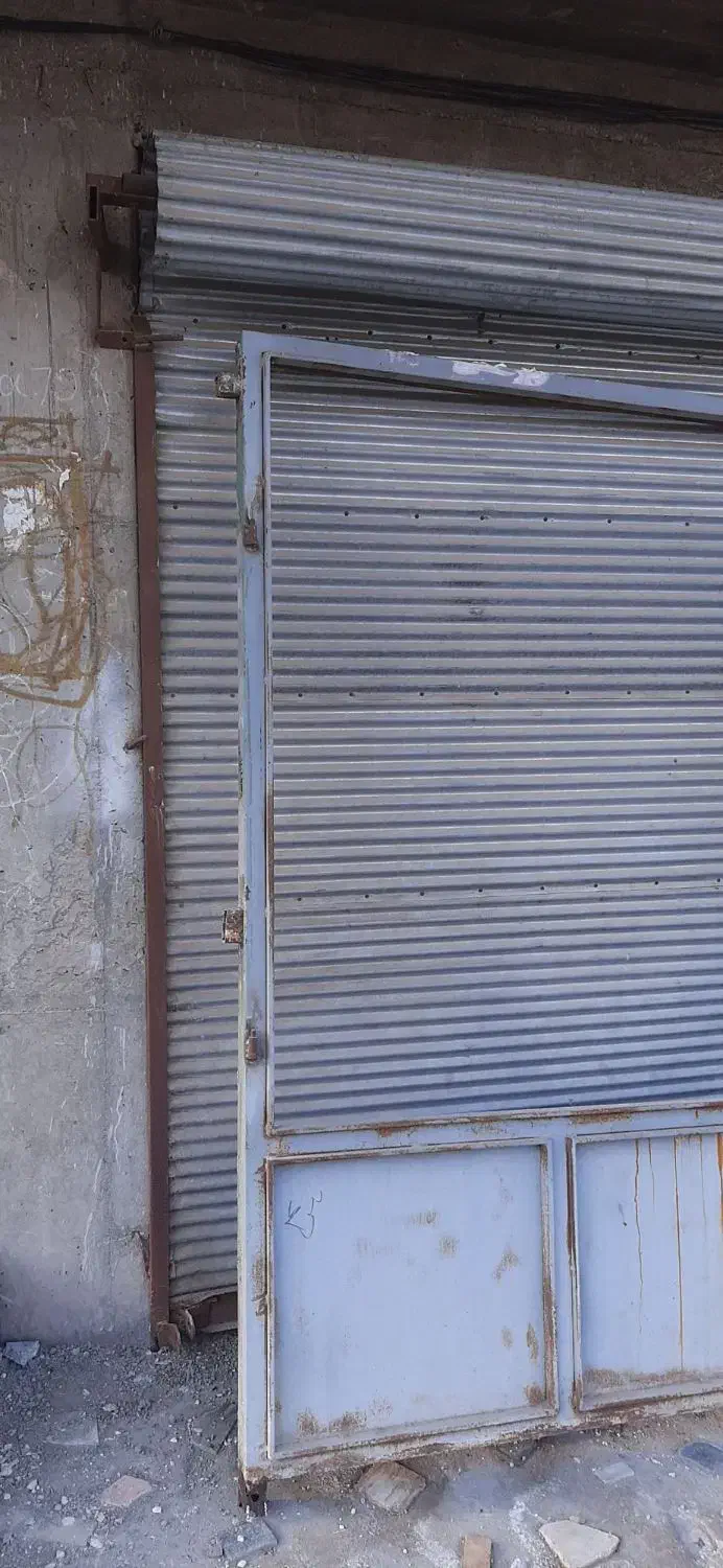 پنجره آهنی و کرکره|مصالح و تجهیزات ساختمان|جلفا, |دیوار