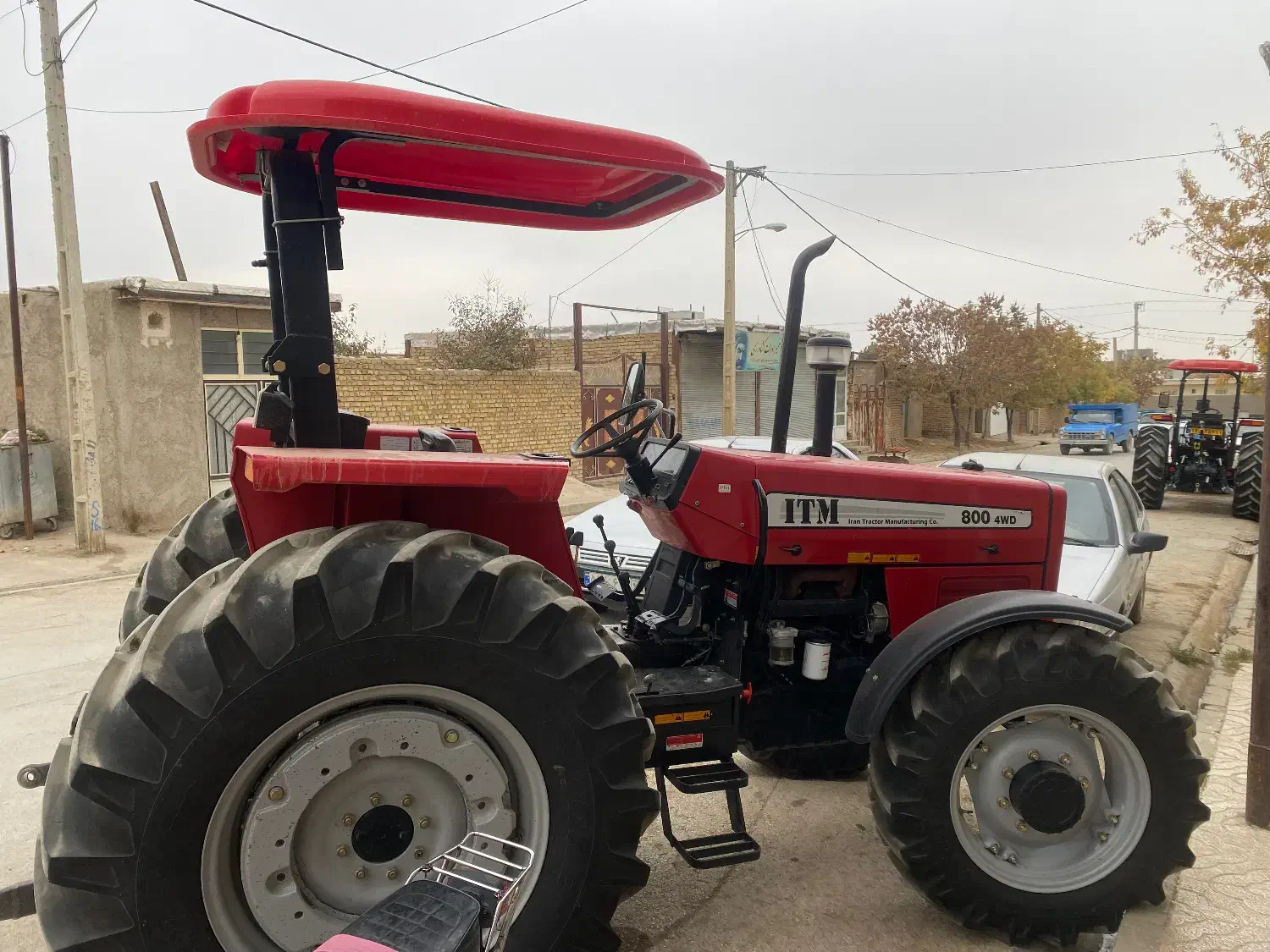 تراکتور ۸۰۰|خودرو سنگین|شاهنجرین, |دیوار