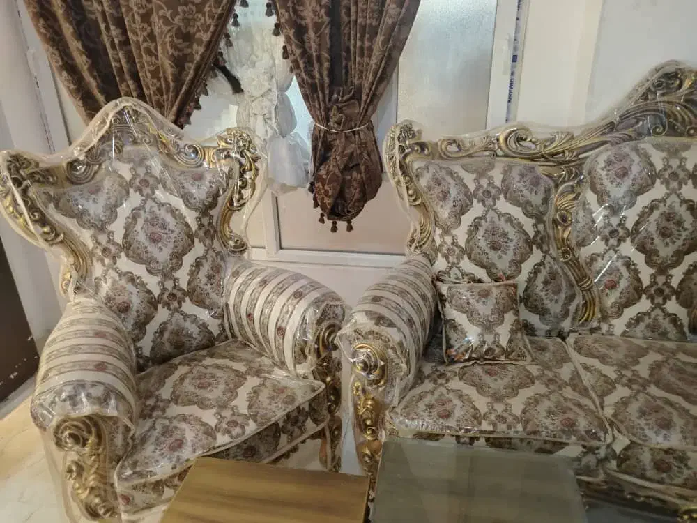 مبلمان ۷ نفره با کاور  نو در حد نو با میز  و بوفه|مبلمان خانگی و میز عسلی|بندر امام خمینی, |دیوار