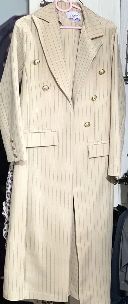 مانتو|لباس|زابل, |دیوار