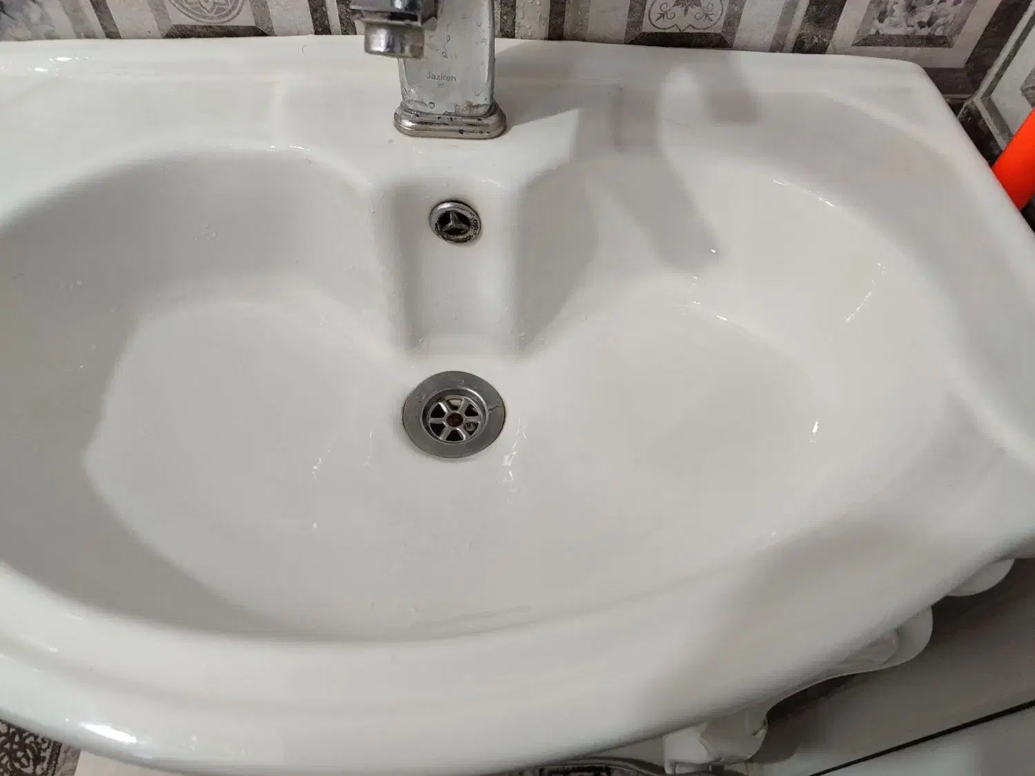 روشویی ، روشویی سالم ، رو شویی|لوازم سرویس بهداشتی|کبودرآهنگ, |دیوار