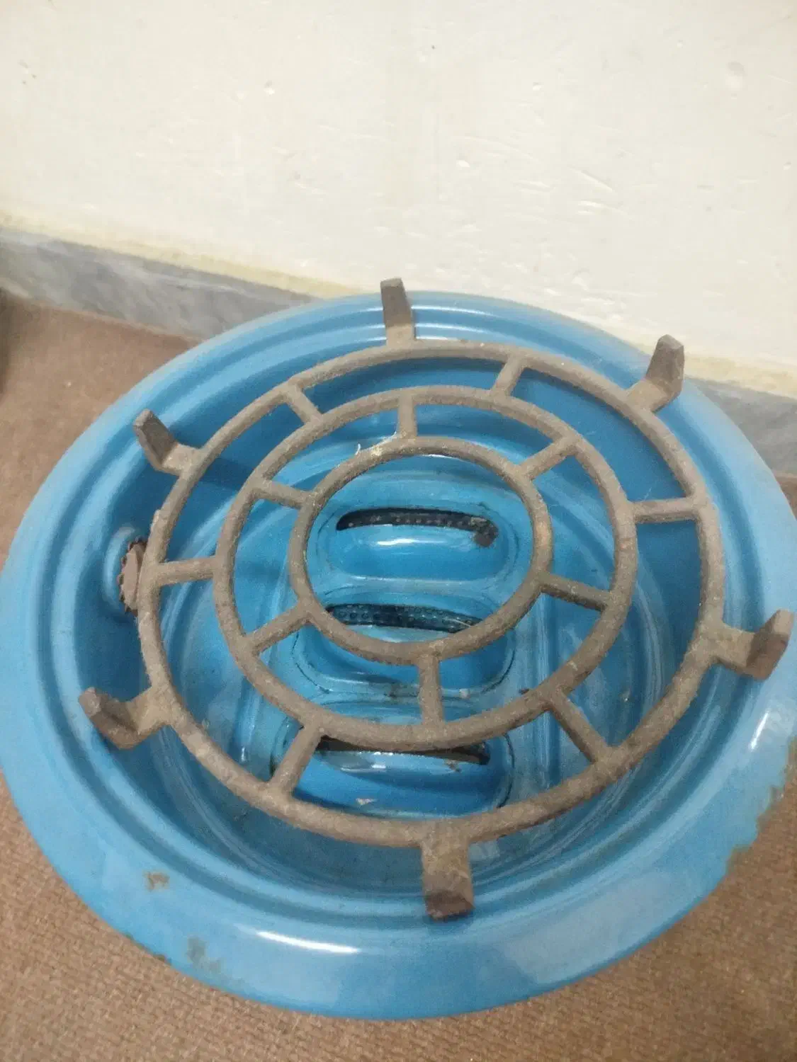 چراغ سه فیتله ای|کلکسیون اشیاء عتیقه|رشت, بازار|دیوار