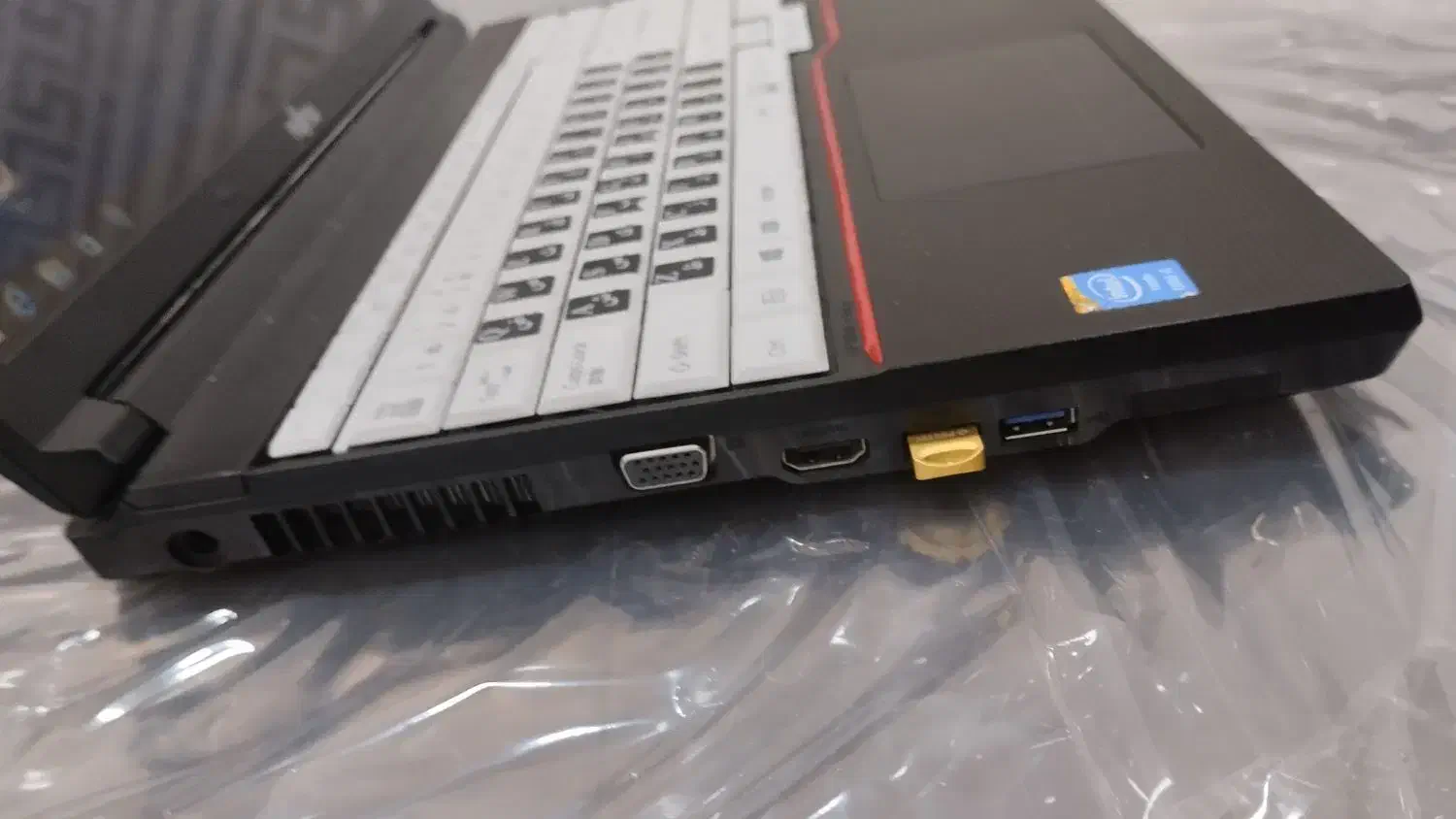 لپتاپ فوجیتسو سالم|رایانه همراه|مشهد, فدک|دیوار