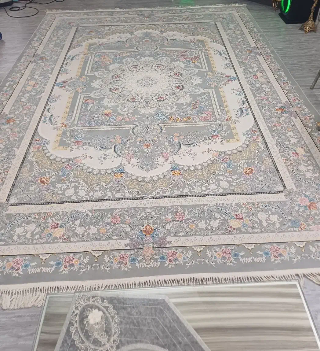 فرش ۹متری ۲عدد۱۲۰۰شانه درحد نو|فرش|اقبالیه, |دیوار