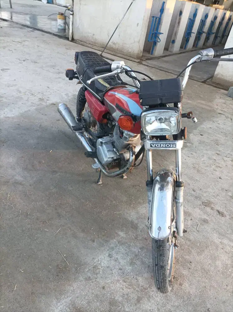 مزایده موتور هندا 125سالم مدل89|موتورسیکلت|سرخنکلاته, |دیوار