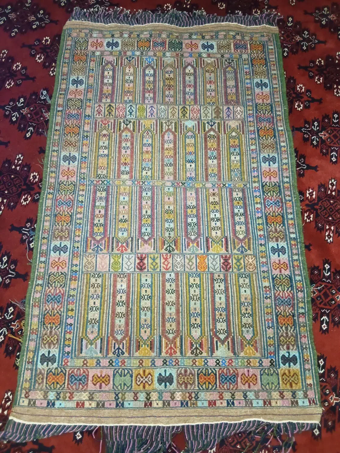 چند عدد قالیچه|فرش|گنبد کاووس, |دیوار