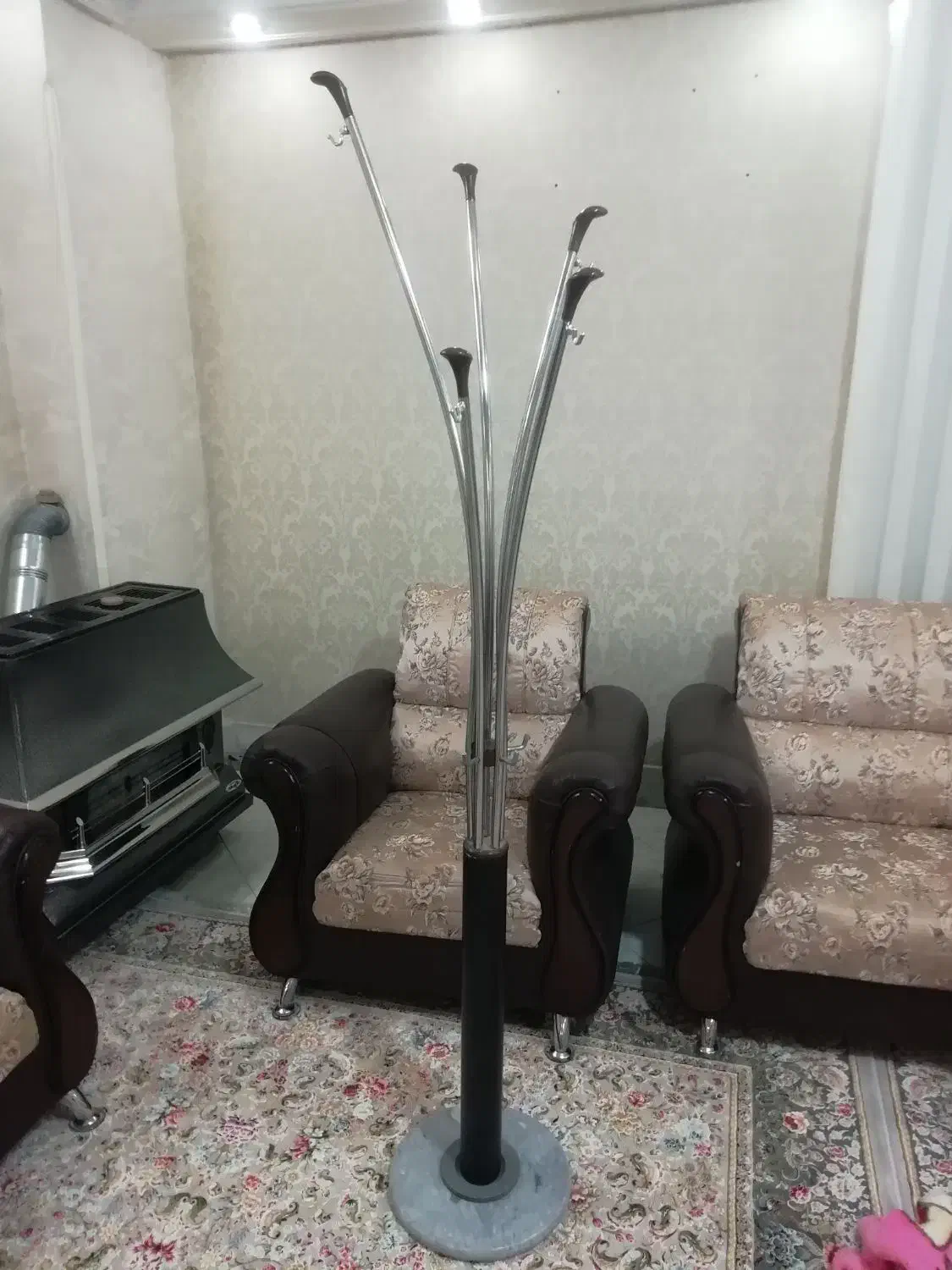 پرده و چوب لباسی در حد نو|پرده، رانر، رومیزی|قم, شاه سید علی|دیوار