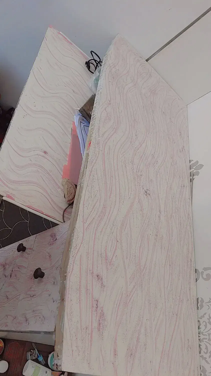 میز تحریر و کامپیوتر|میز تحریر و کامپیوتر|دوگنبدان, |دیوار