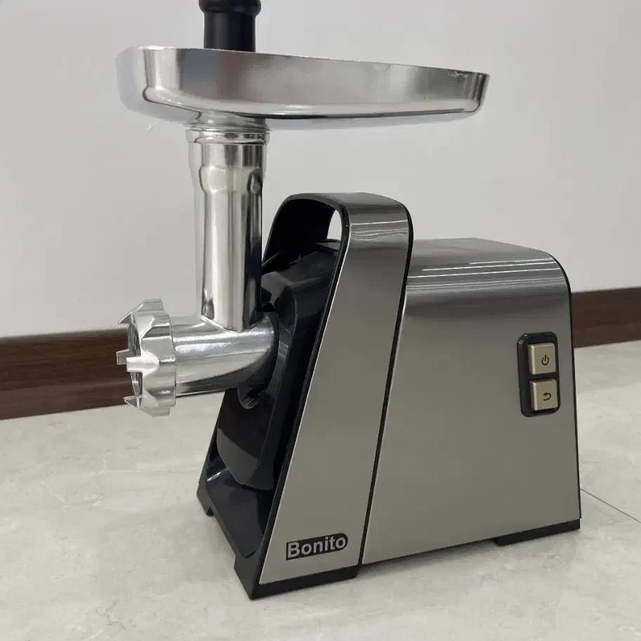 چرخ کوشت بونیتو bonito|خردکن، آسیاب، غذاساز|سبزوار, قصبه غربی|دیوار