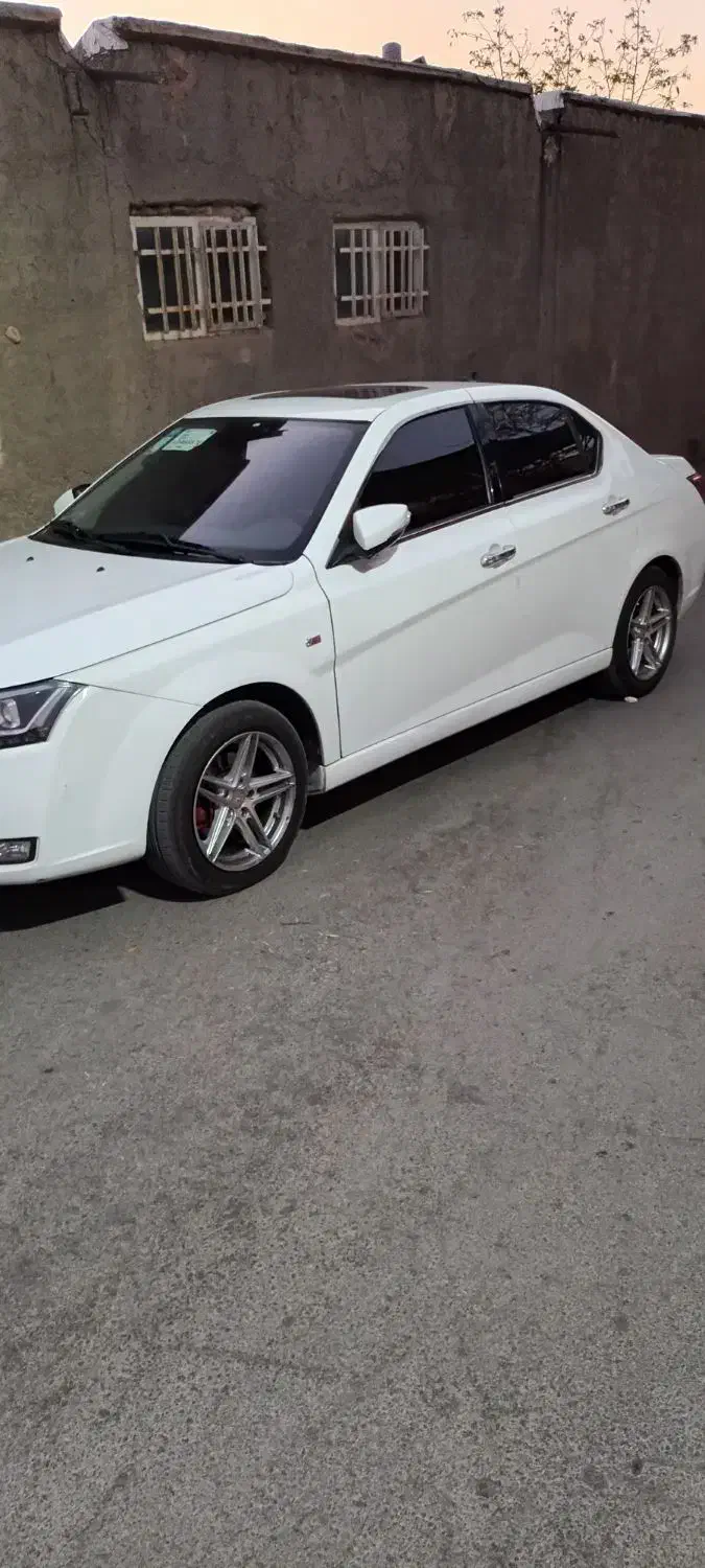 دنا پلاس اتومات مدل ۱۴۰۲|خودرو سواری و وانت|قم, کاسه گران|دیوار