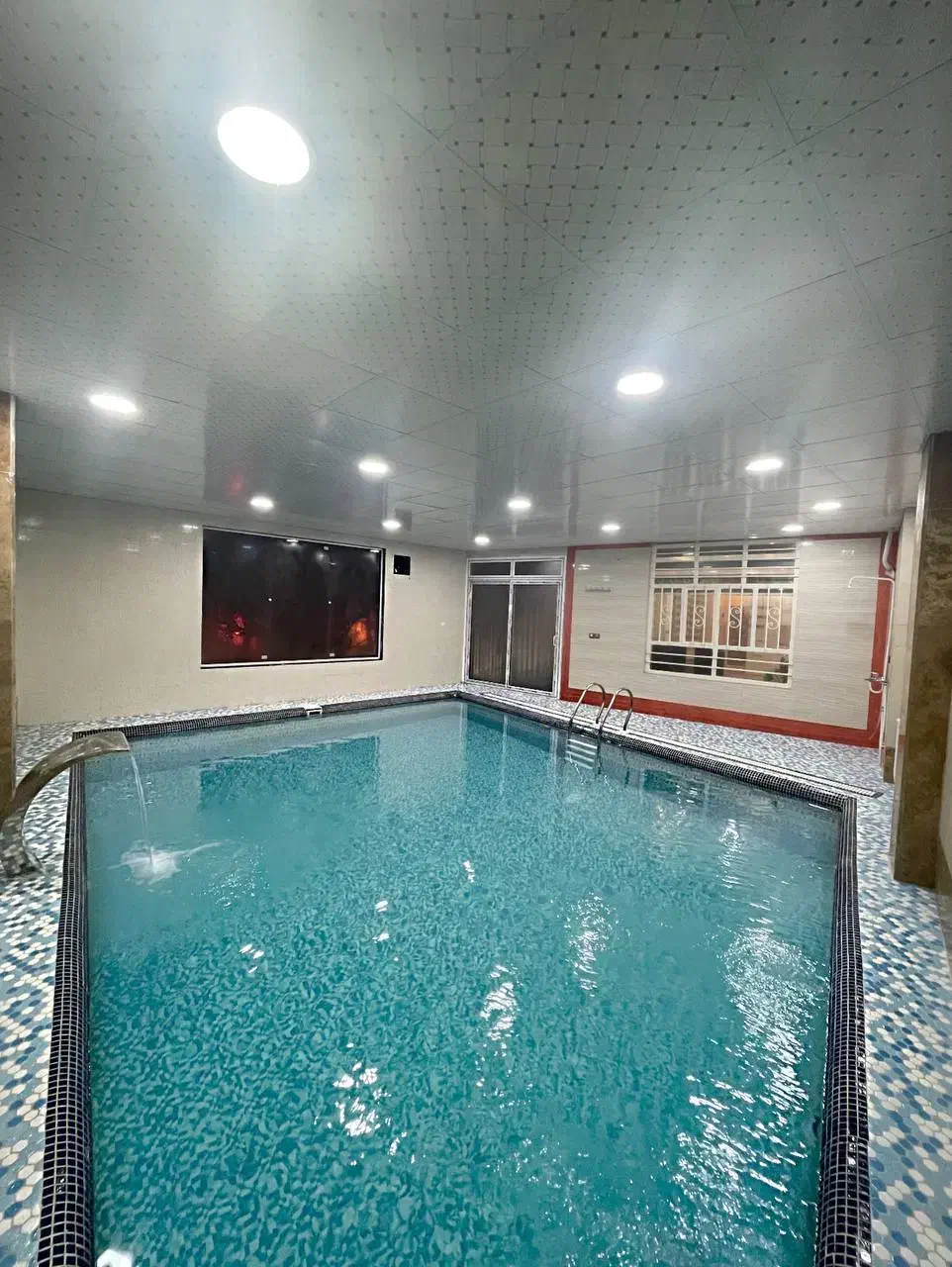 اجاره ویلا باغبهادران باغ بهادران باغبادران|اجارهٔ کوتاه‌مدت ویلا و باغ|باغ بهادران, |دیوار