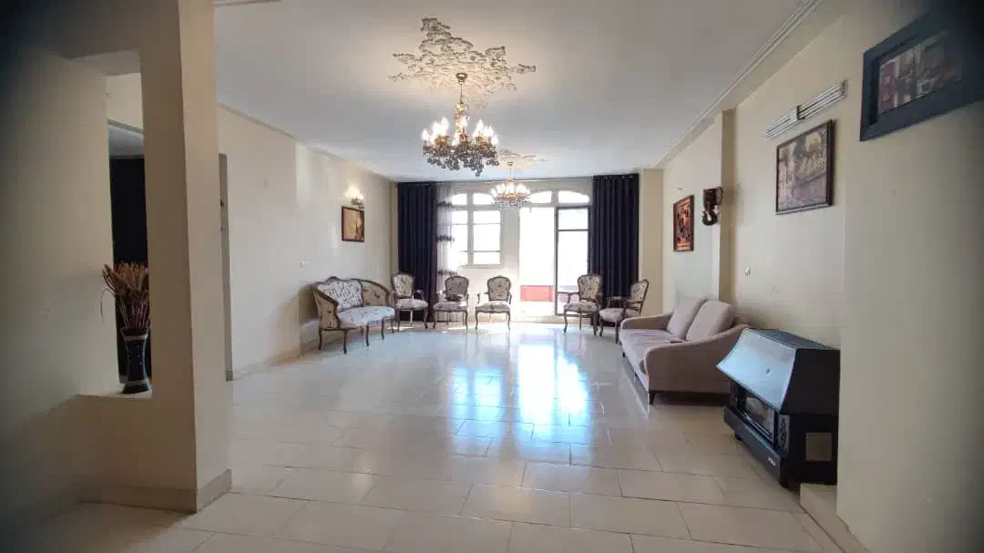 ۱۲۵متر جمهوری نور گیر جنوبی|فروش آپارتمان|شیراز, تپه تلویزیون|دیوار