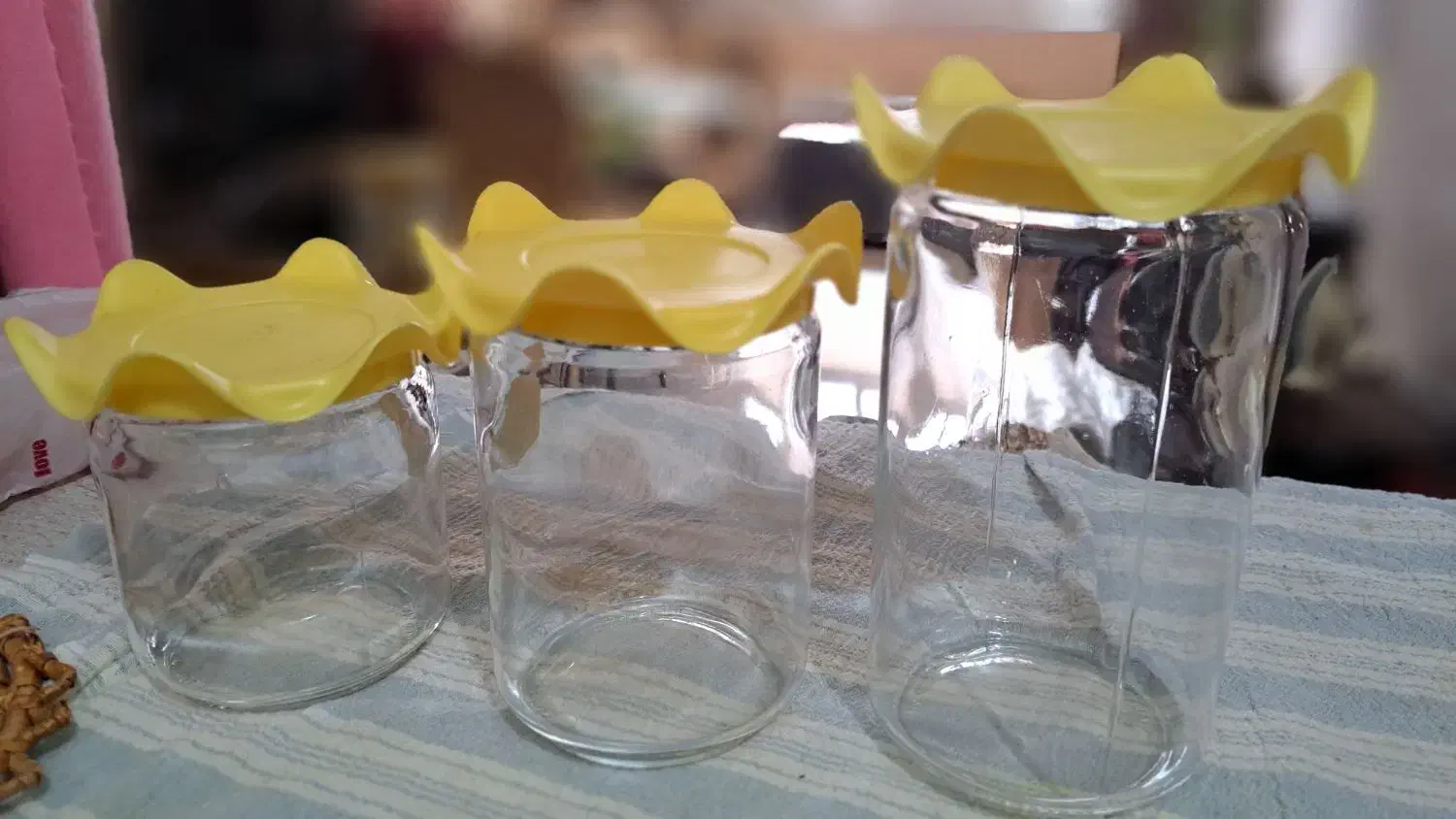 پاسماوری و حبوبات|ظروف نگهدارنده، پلاستیکی، یکبارمصرف|رشت, منظریه|دیوار